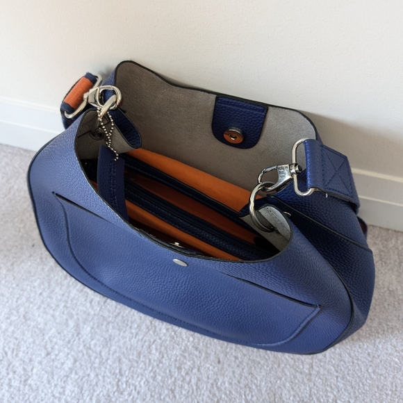NWOT Timeless Blue and Orange Danier Crossbody Bag - Picture 5 of 6